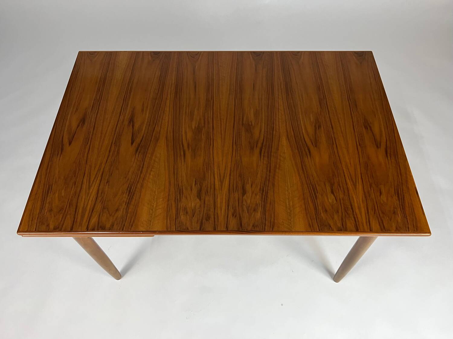 Mid-century dining table walnut vintage 60s Extandable