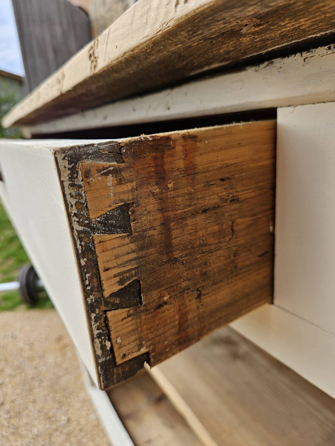 Trade furniture counter