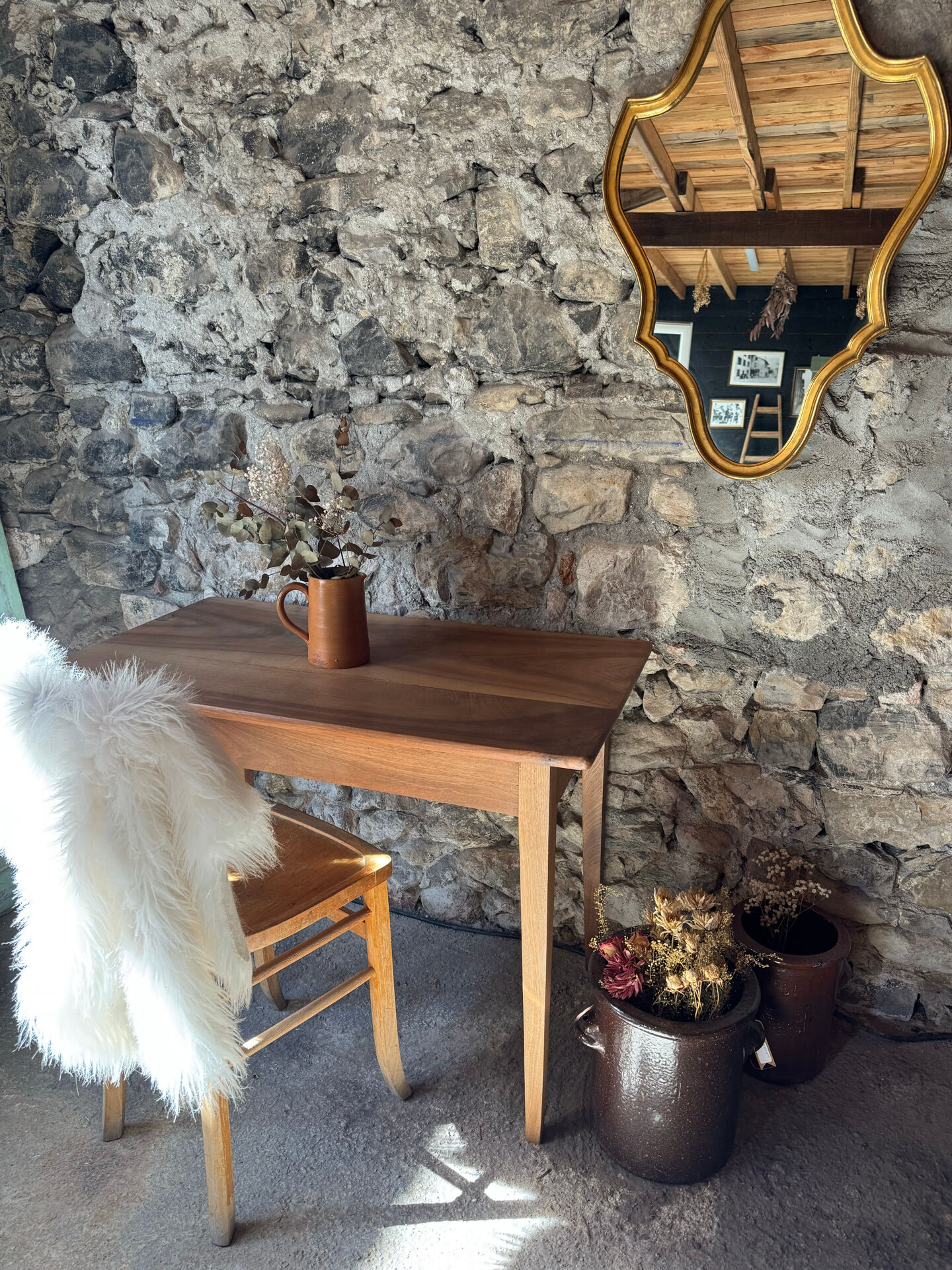Side table / desk