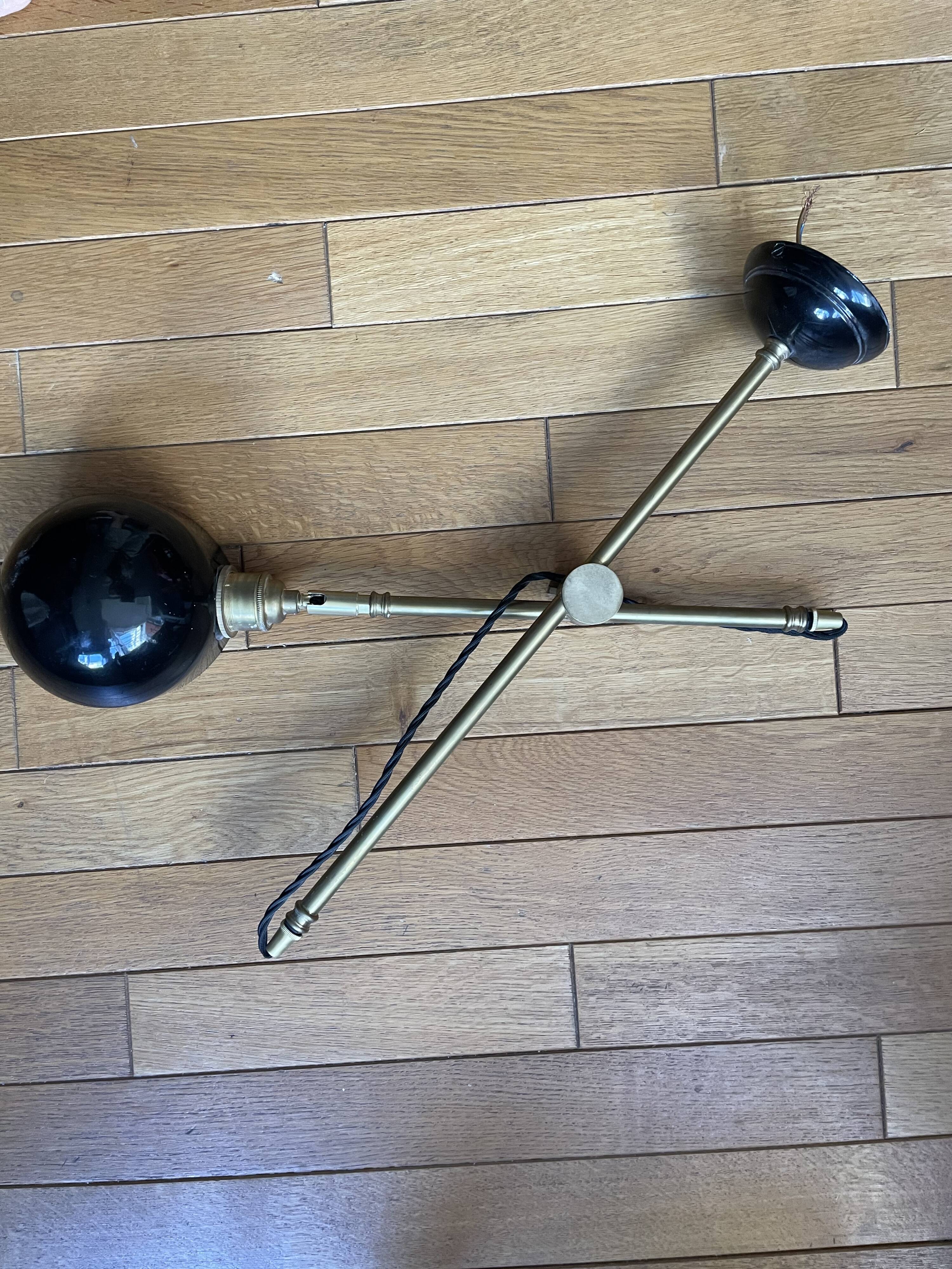 Mullan brass wall light / adjustable
