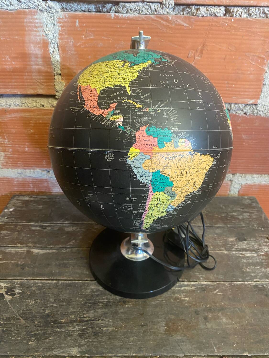 Mappemonde Globe Terrestre Planète Terre Fond Noir + Pied Tulipe Italy