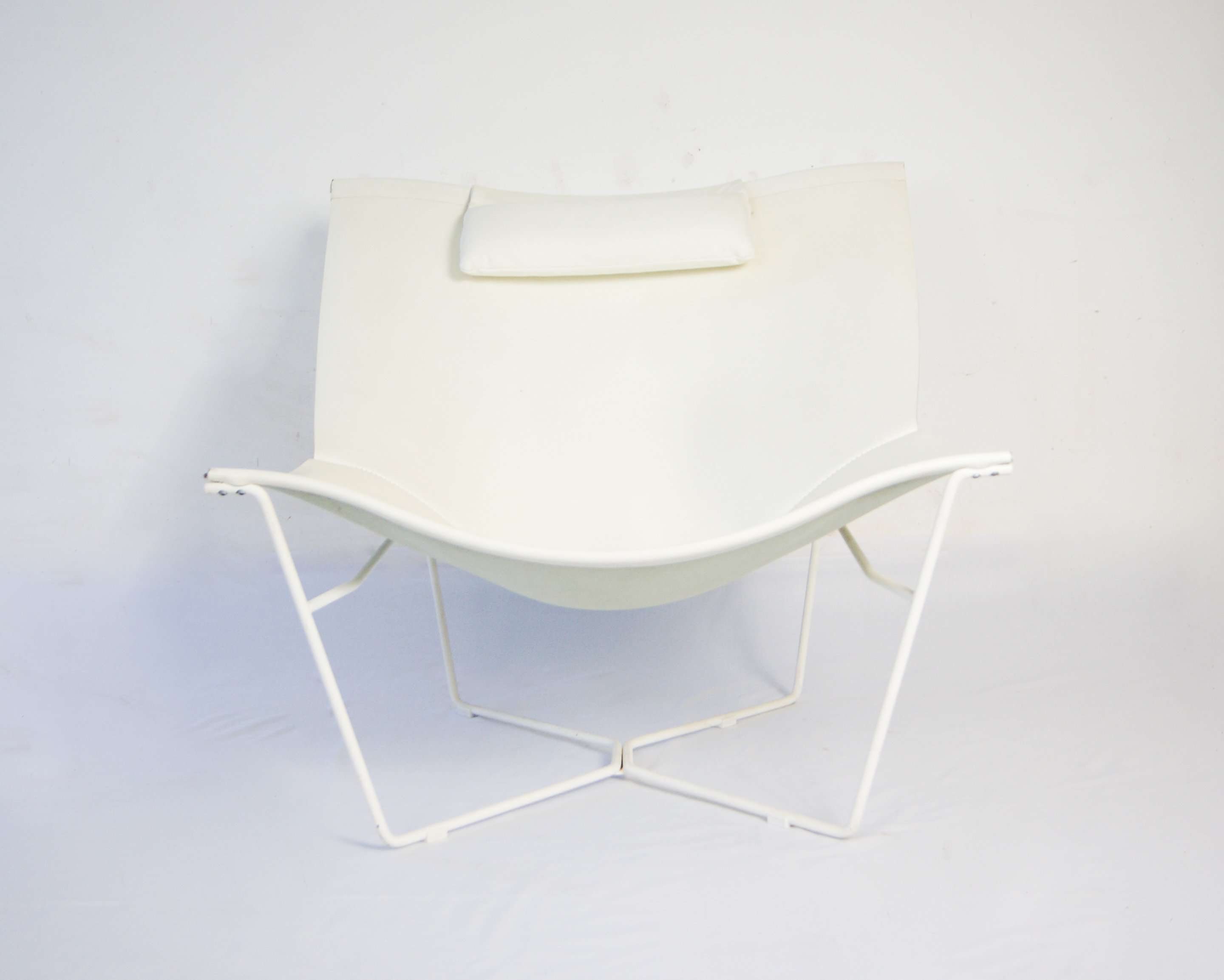David Weeks for Habitat Semana White Leather Sling Chair