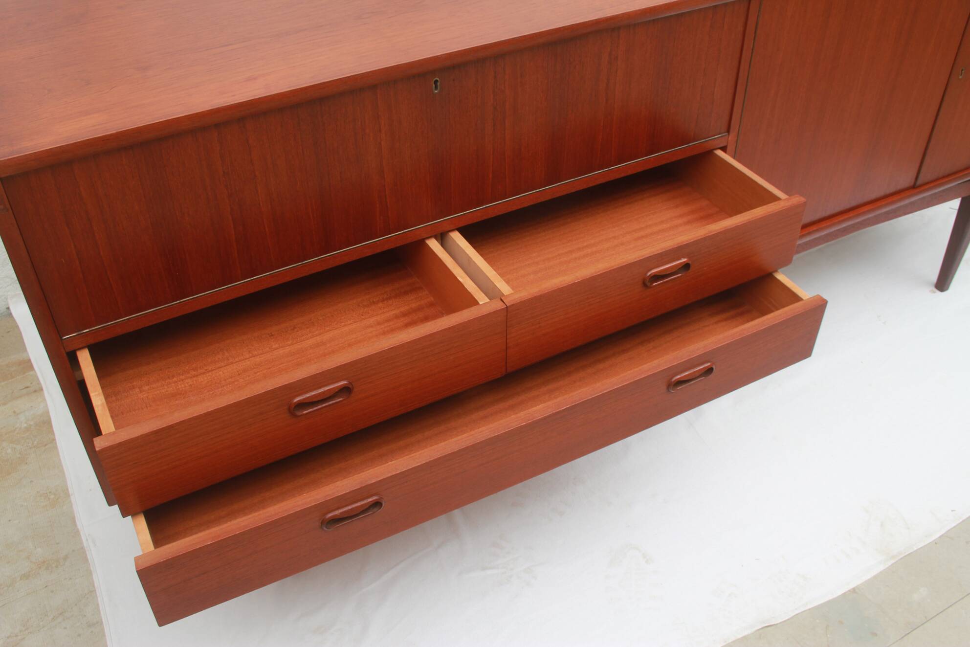 1960s sidebaord in teak