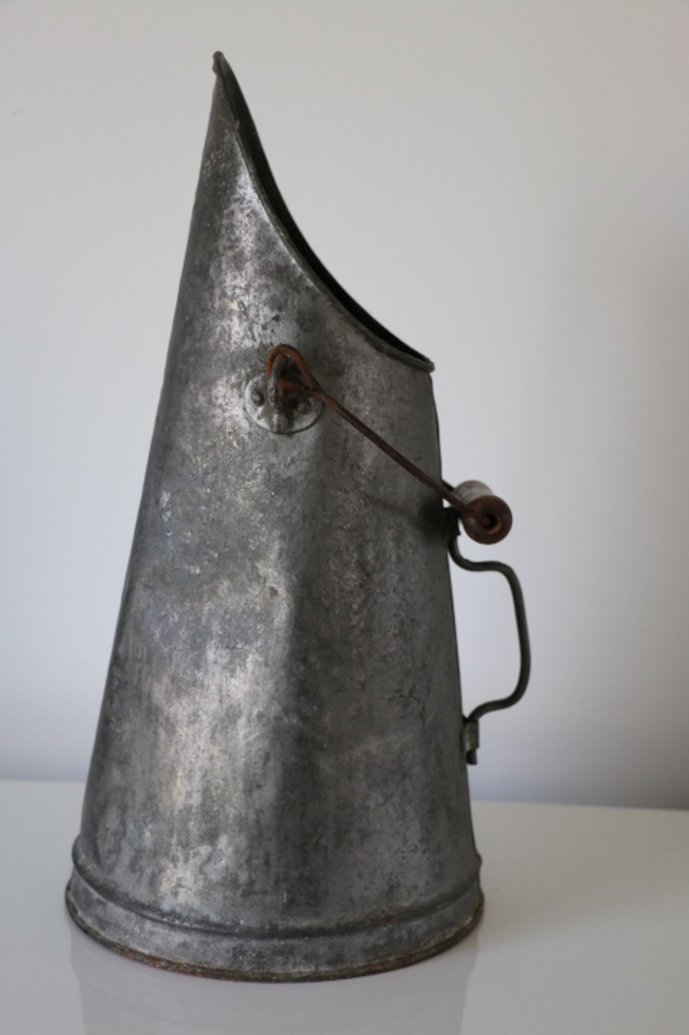 Seau à charbon ancien