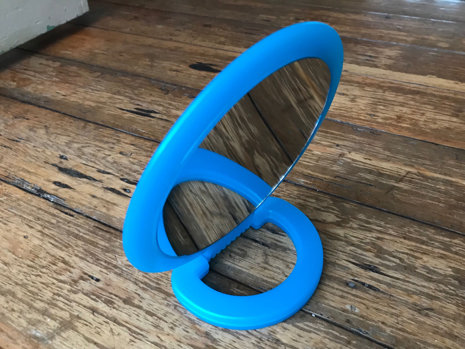 Mirror to pose vintage turquoise blue