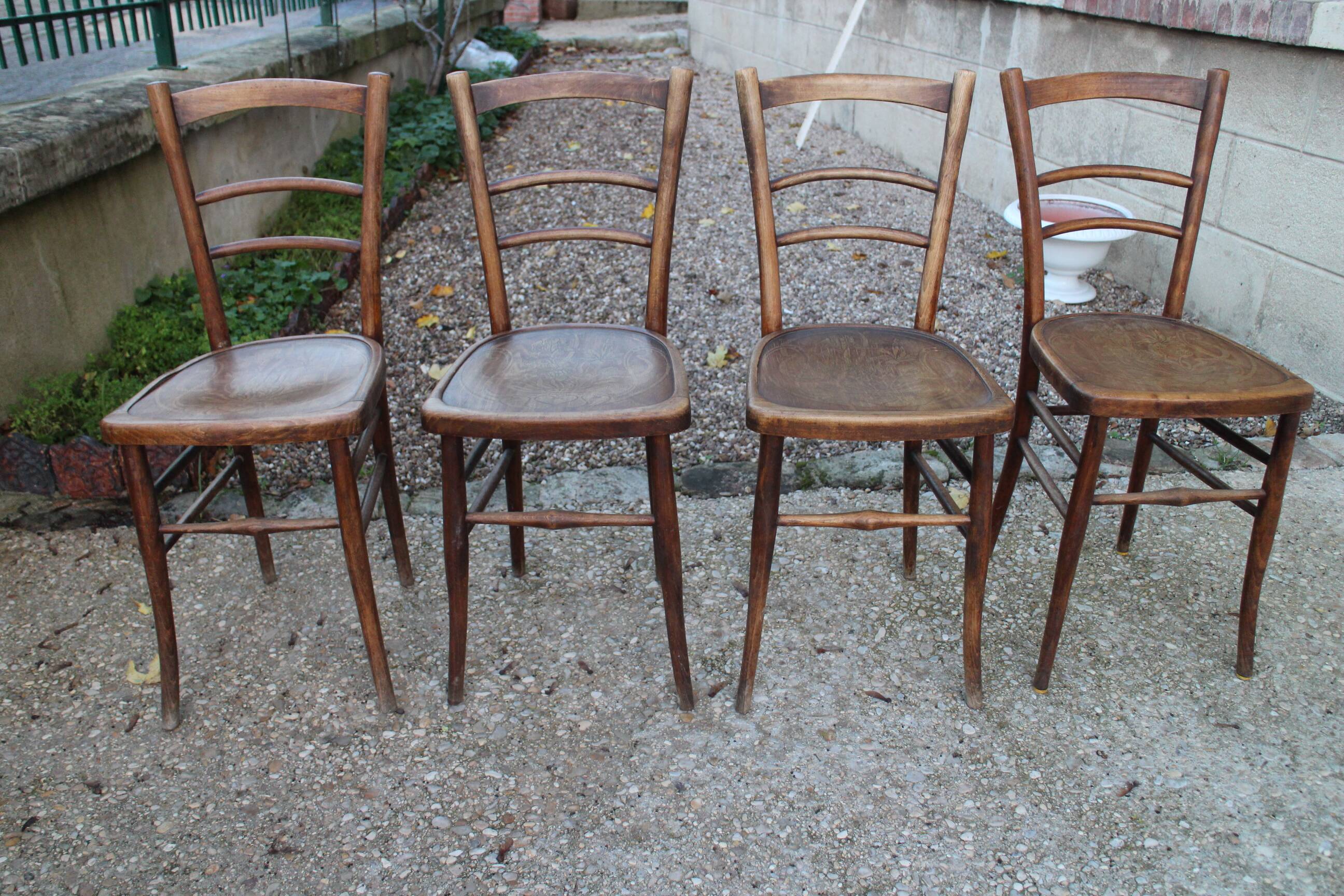 Lot de 4 chaises bistrot assises décorées