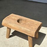 Side table in blond teak openwork tray