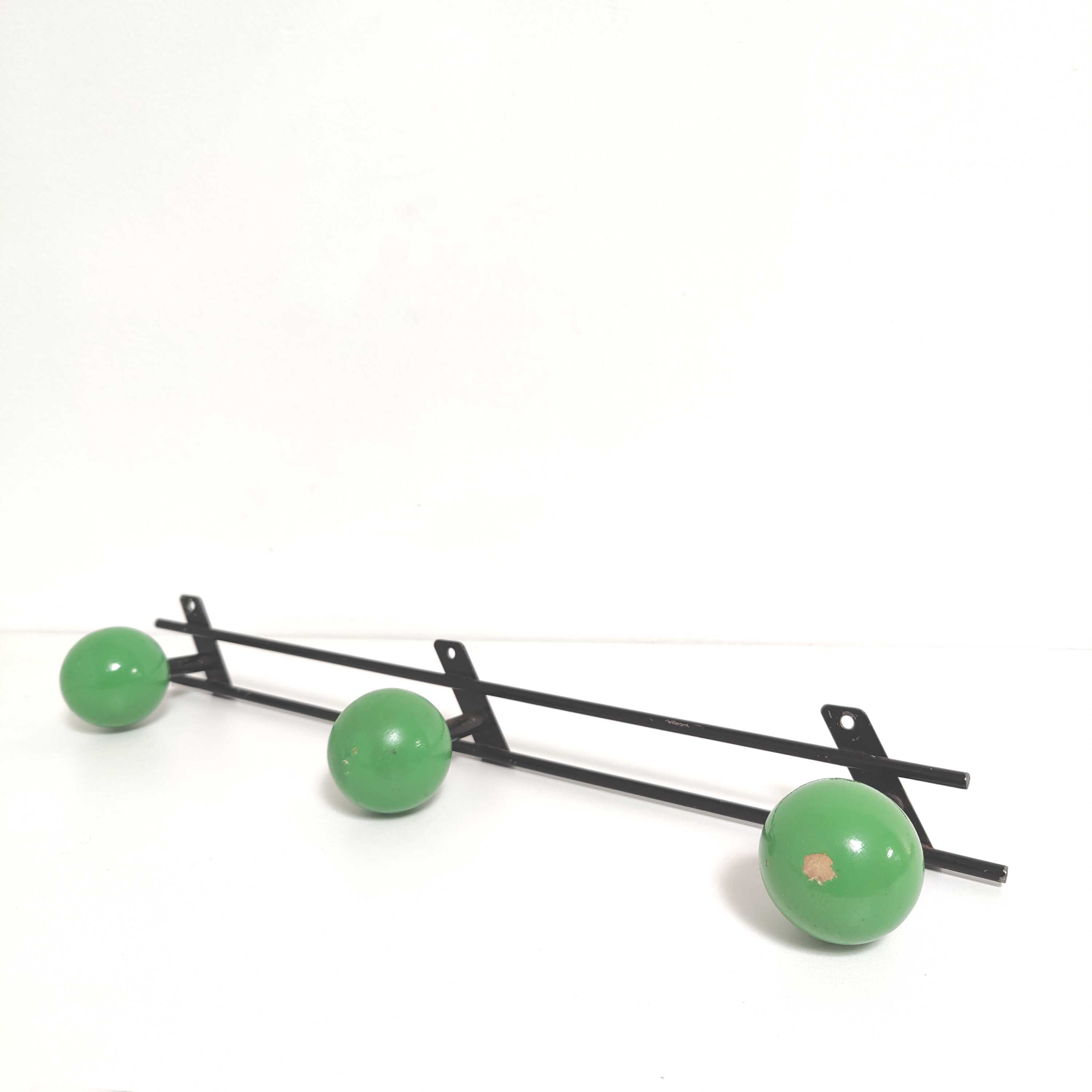 Porte-manteaux patères boules bois vert