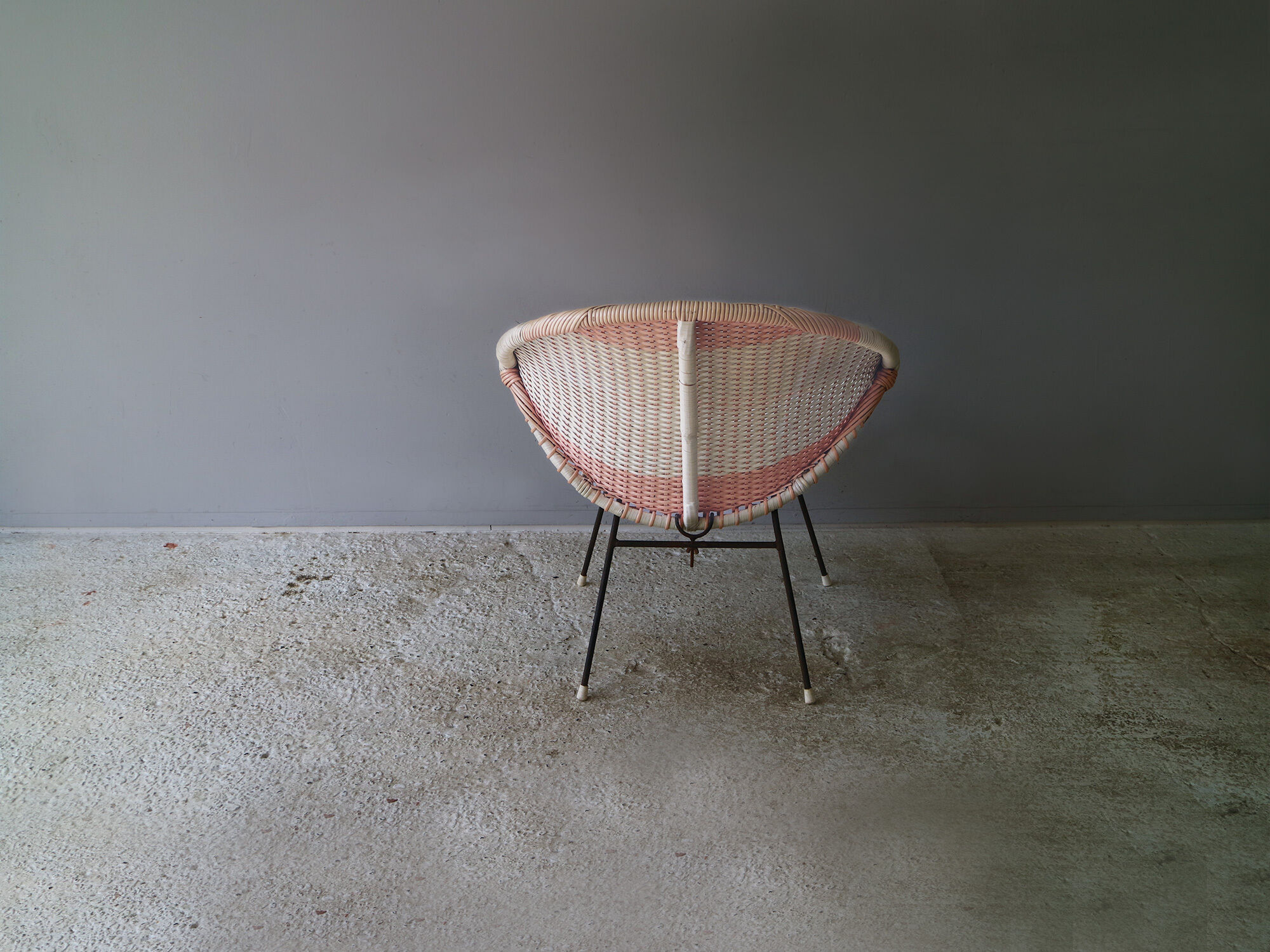 1960’s mid century pod shell lounge chair