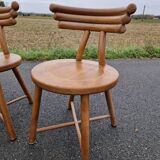 Set of 4 solid organic chairs