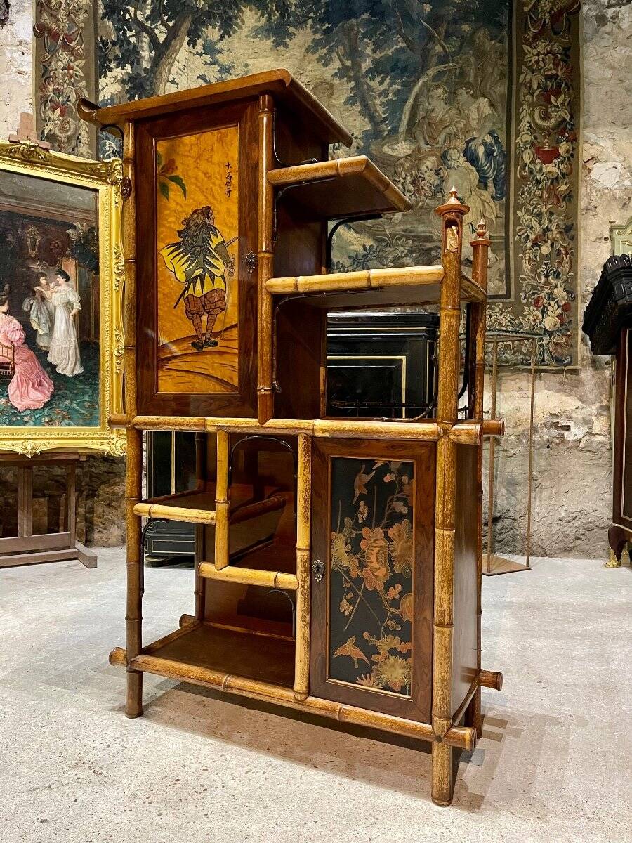 Japanese-style cabinet attributed to Perret and Vibert from the Napoleonic III period.