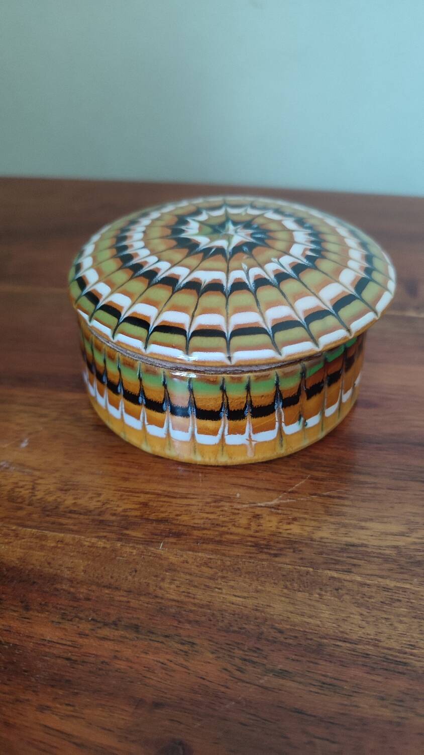 Art Deco ceramic jewelry box with spiral pattern