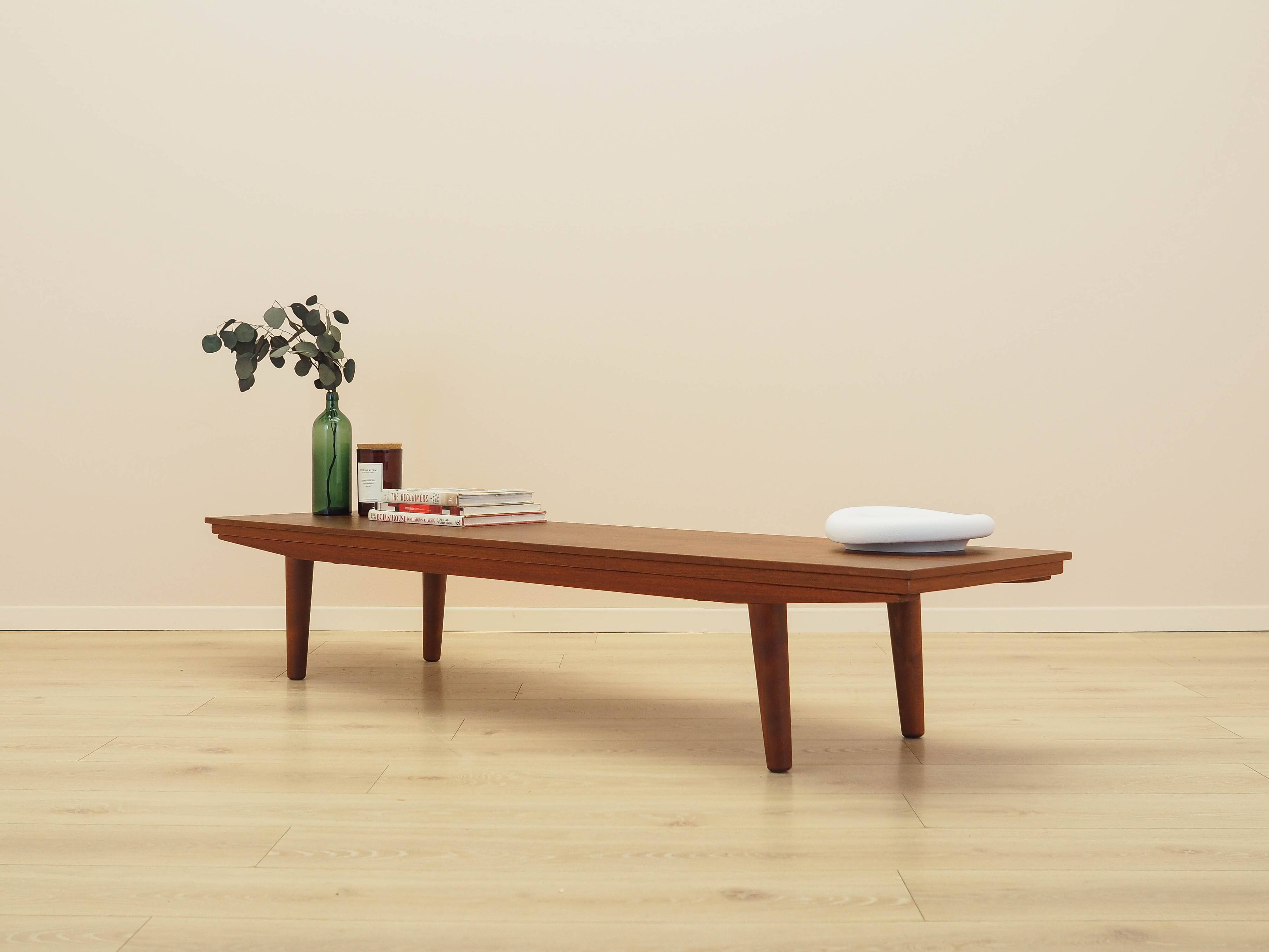 Meuble bas en teck, design danois, années 1970, fabriqué au Danemark