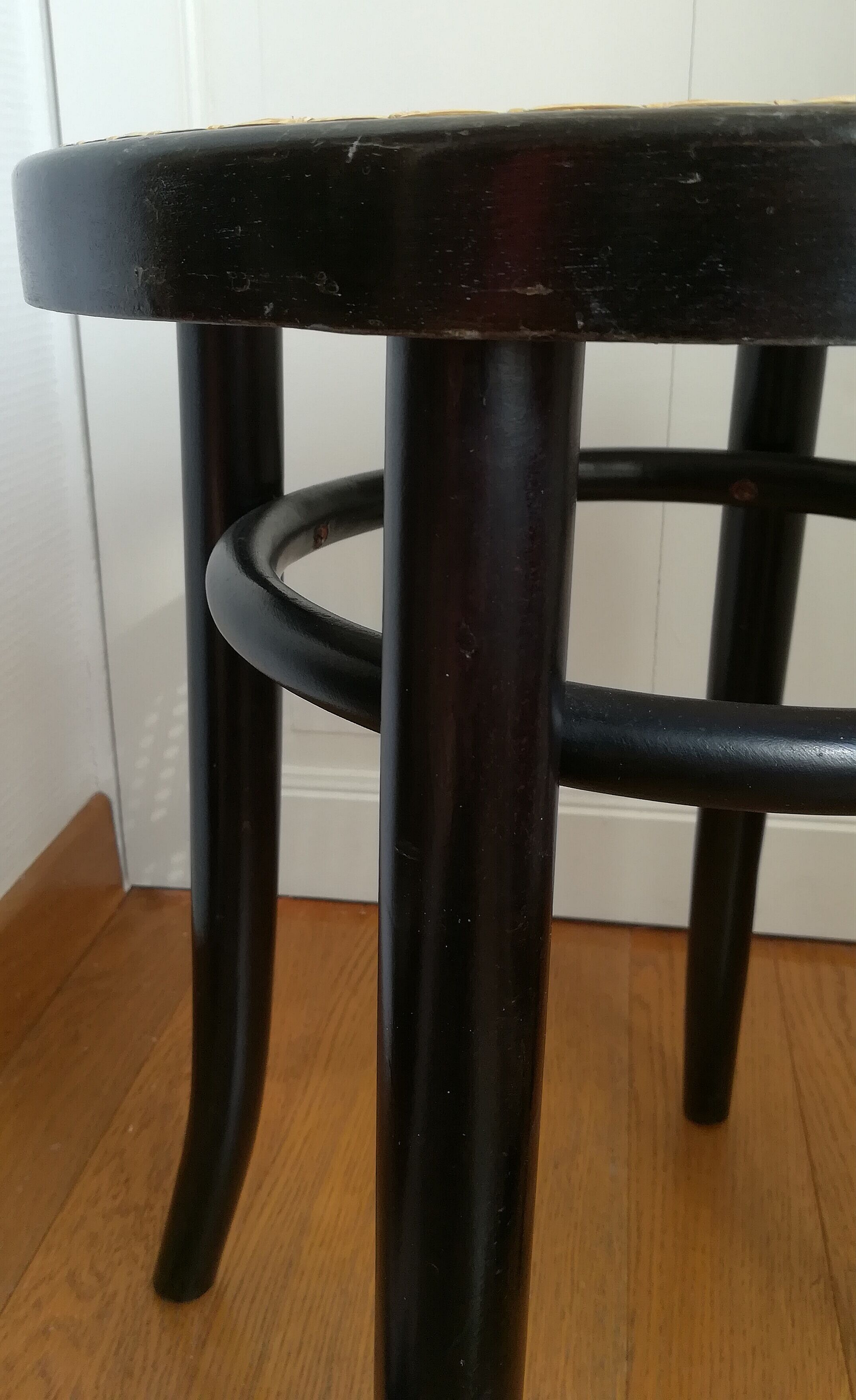 Black bistro seating cannage