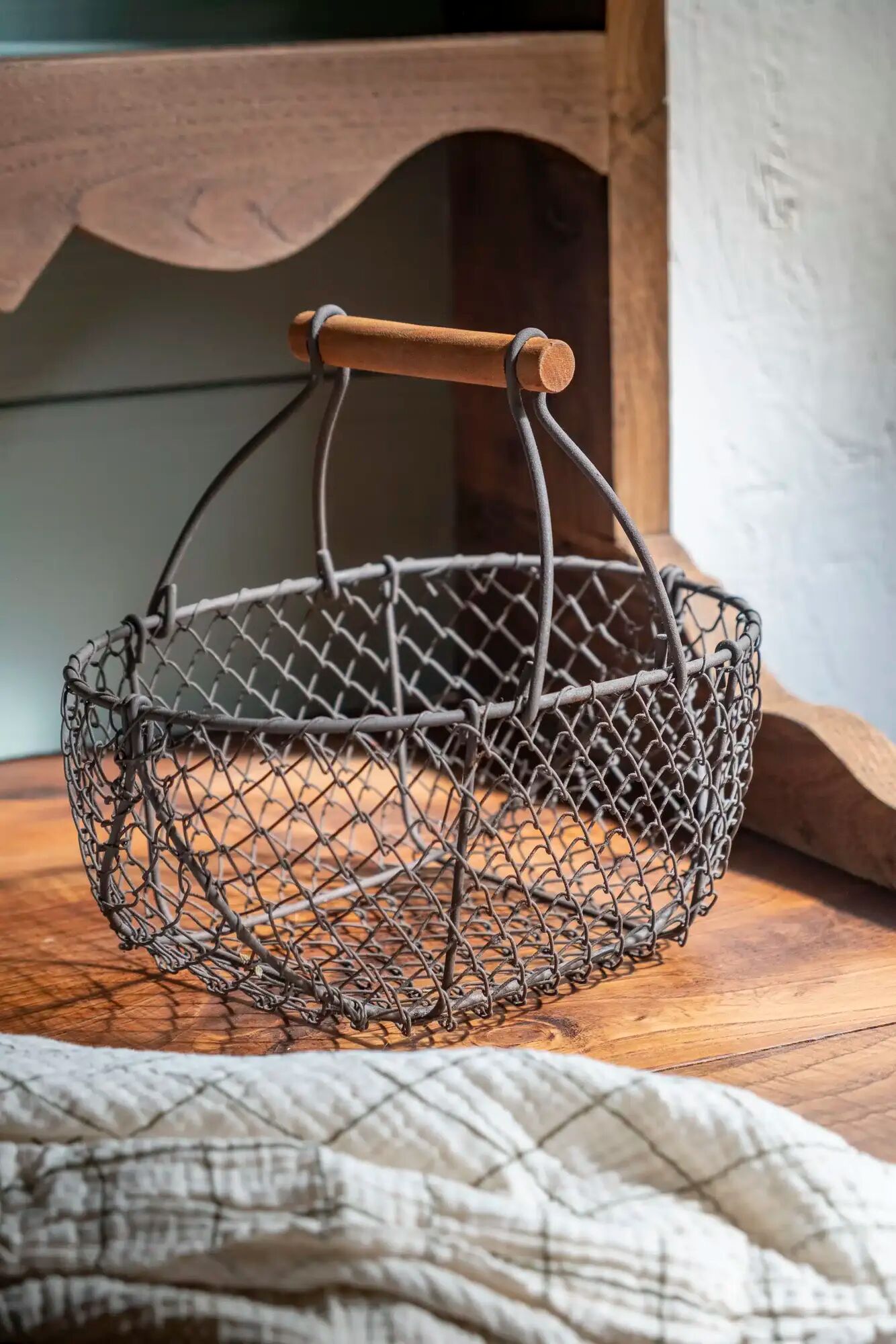 Metal basket "Thérèse"