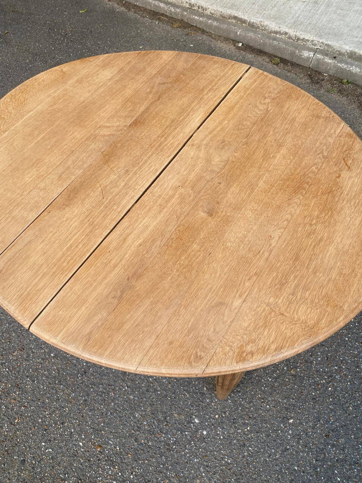 Table à manger art déco ronde extensible rénové en bois brut 1950 225cm