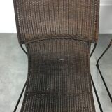 Paire de fauteuils en rotin et fil d'acier par Frederick Weinberg