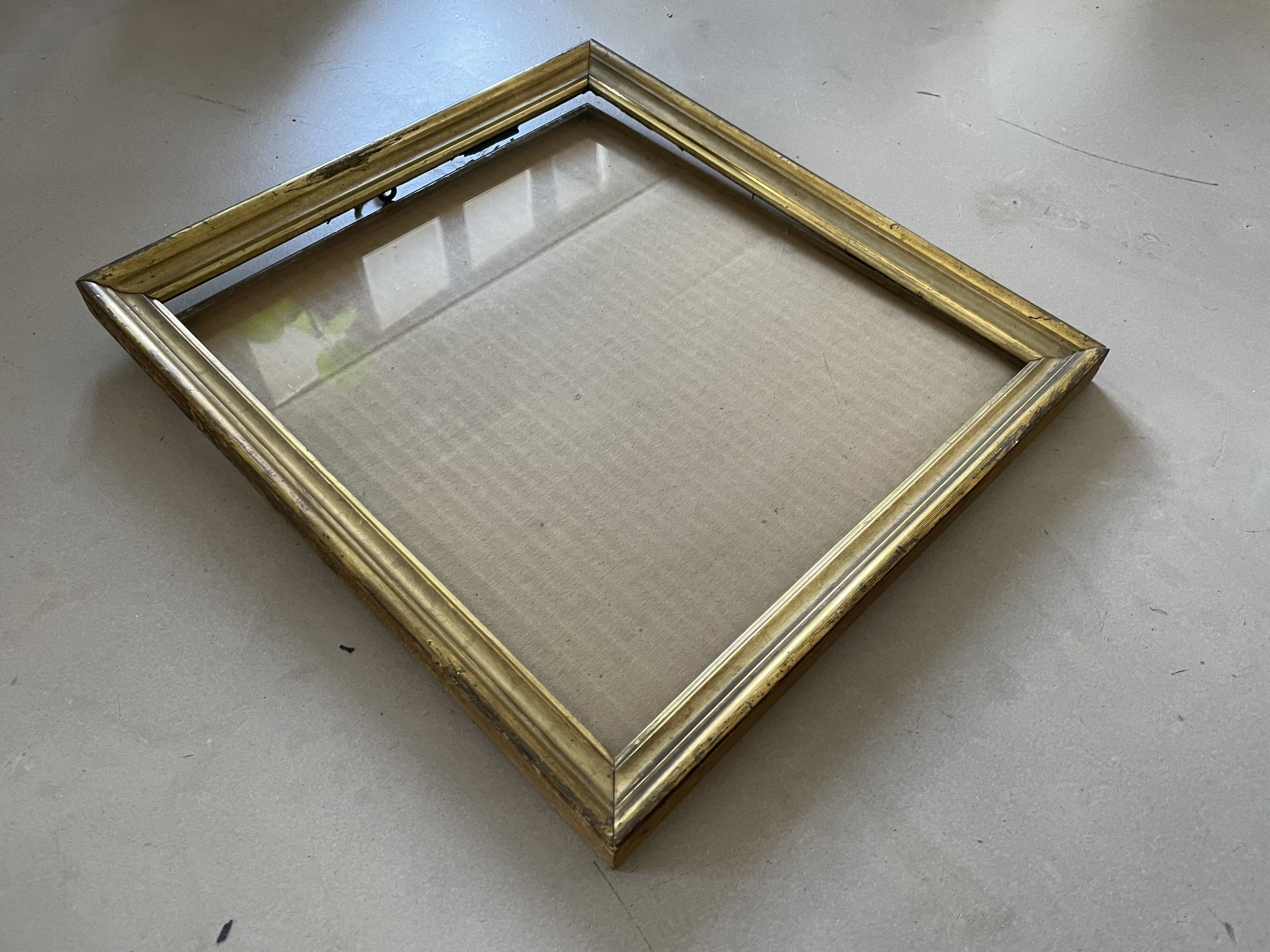 Old golden frame 33x36cm