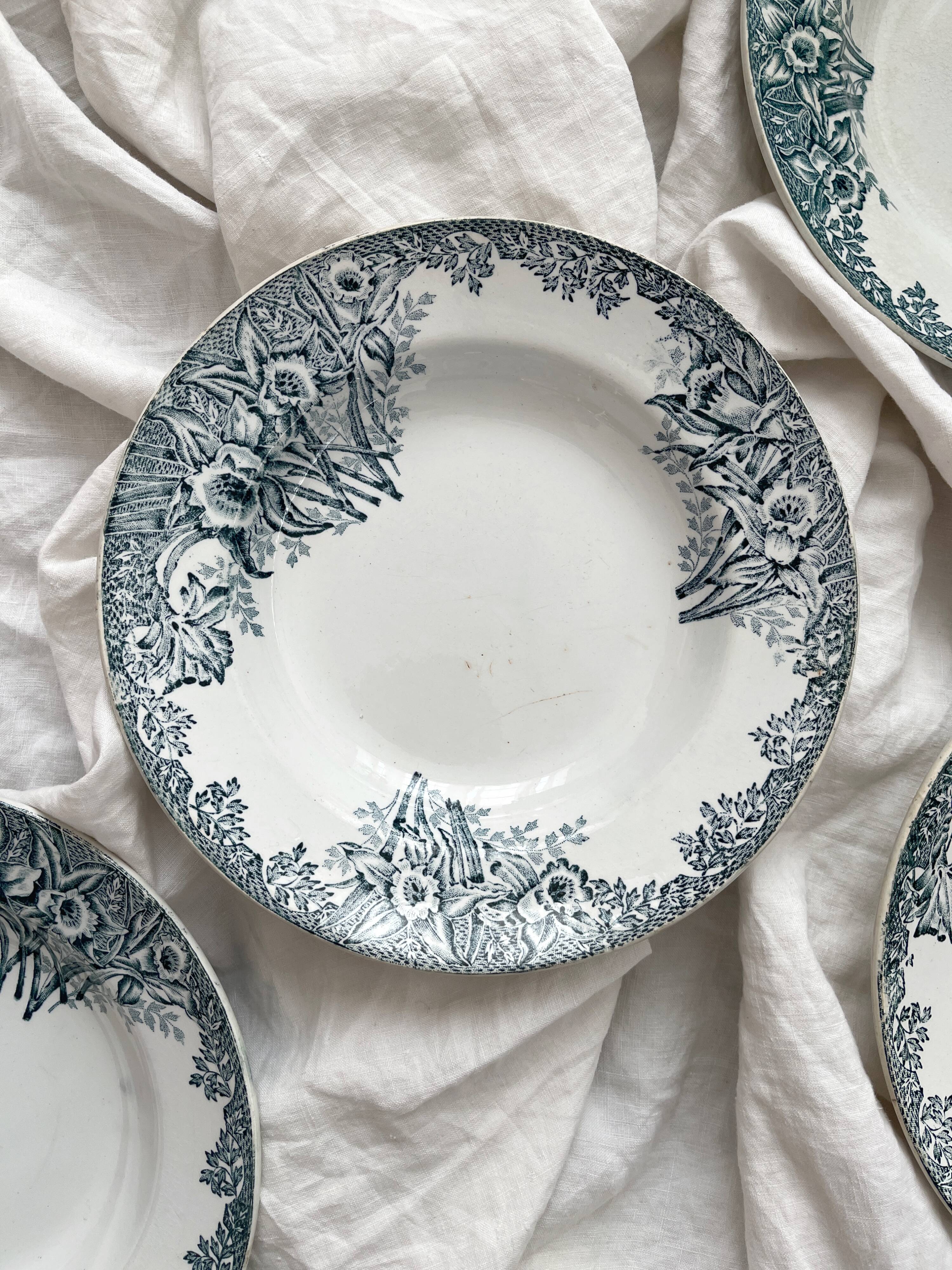 4 ironstone soup plates "Narcissus" Saint Amand A. Lebacqz & M. Bouchart