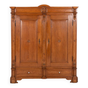 Armoire en chêne vintage