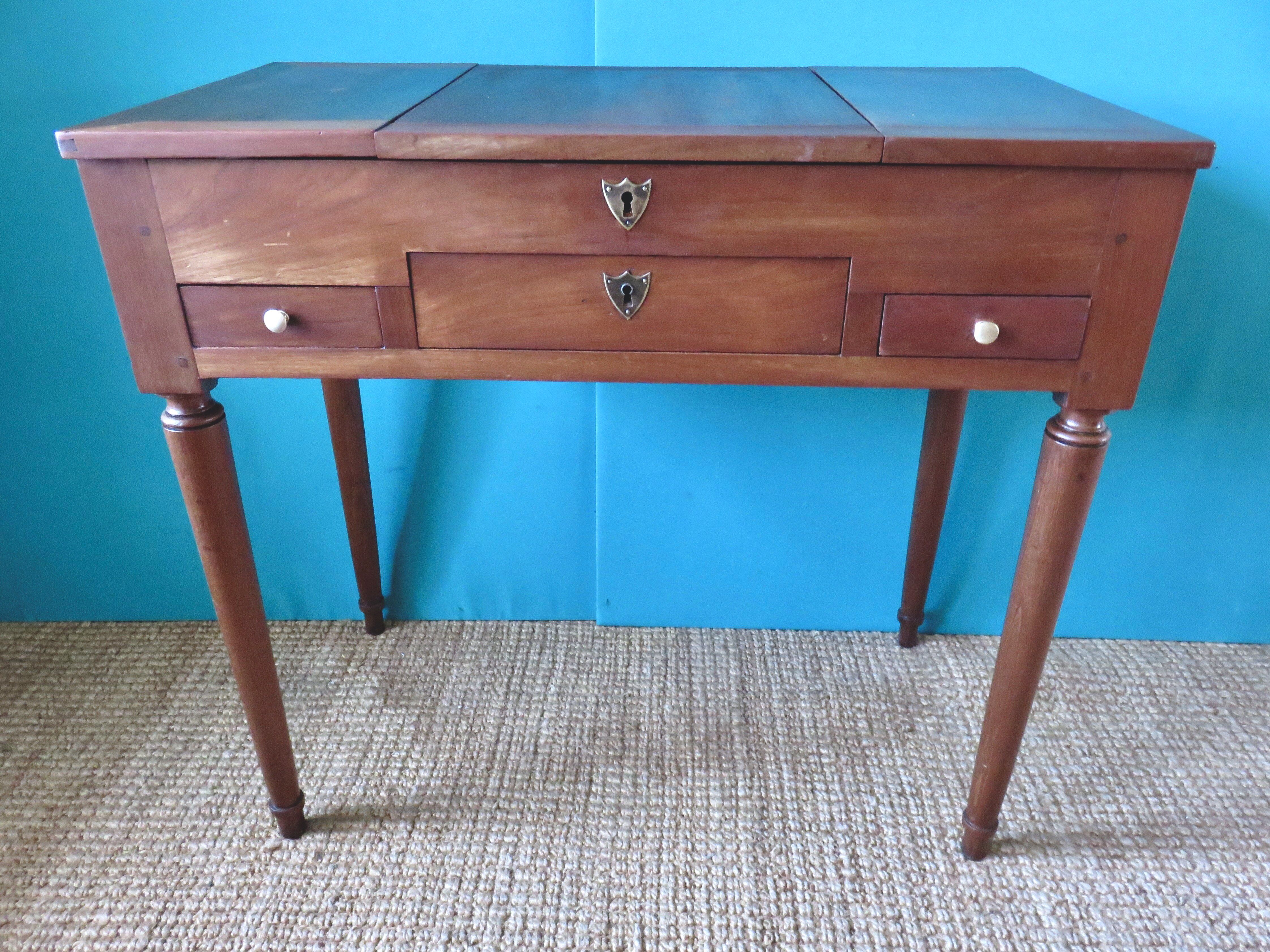 Antique dressing table, late 18th century, in solid cherry wood, France circa 1770