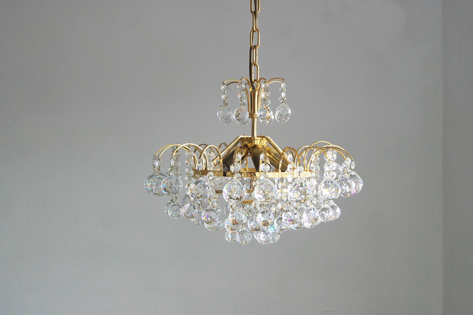 Large mid-century brass & crystal glass ceiling lamp from christoph palme