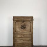 Baroque secretary in Louis XV style made of walnut.