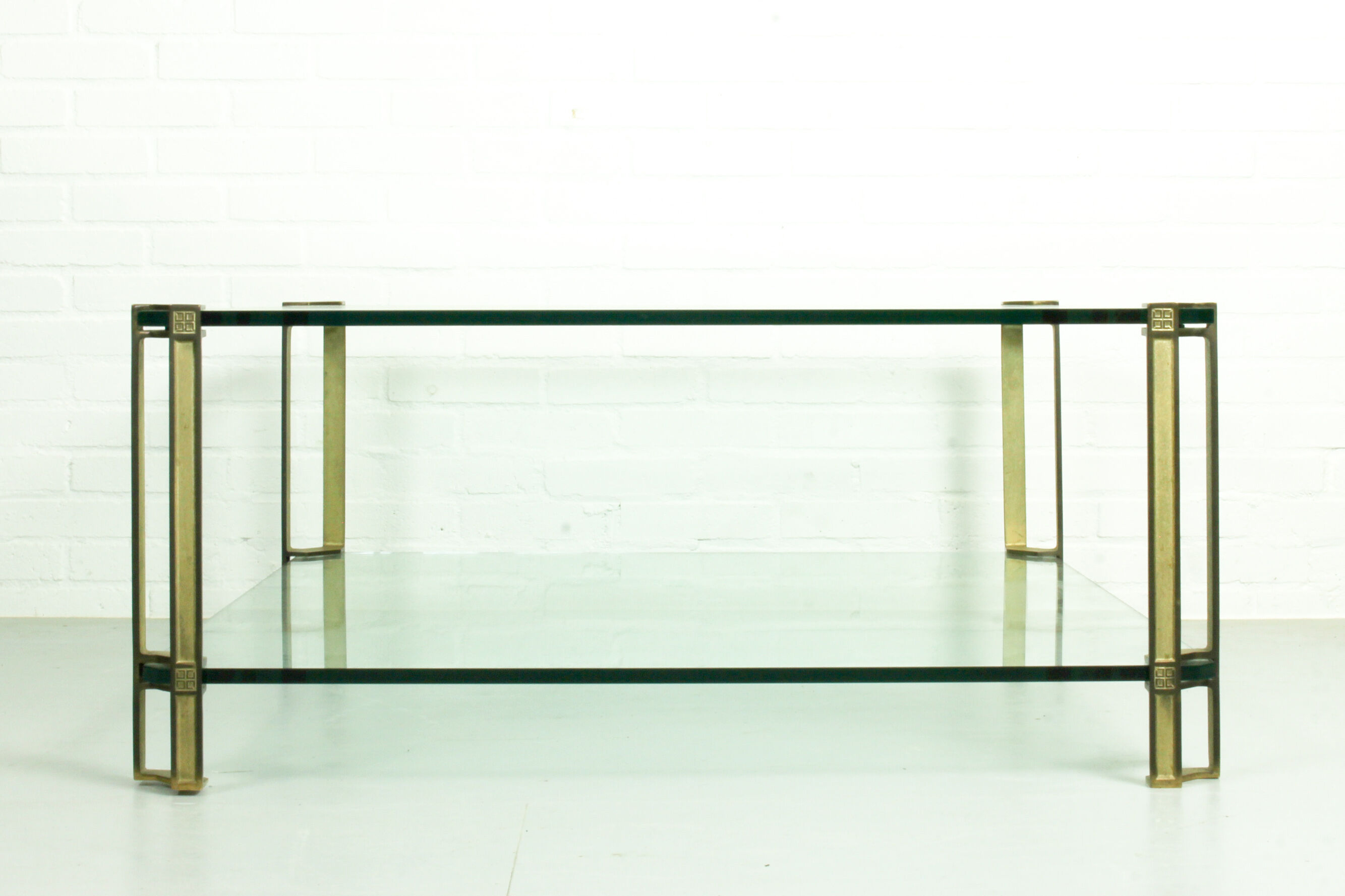 Pioneer serie model T24D coffee table by Peter Ghyczy, 1970