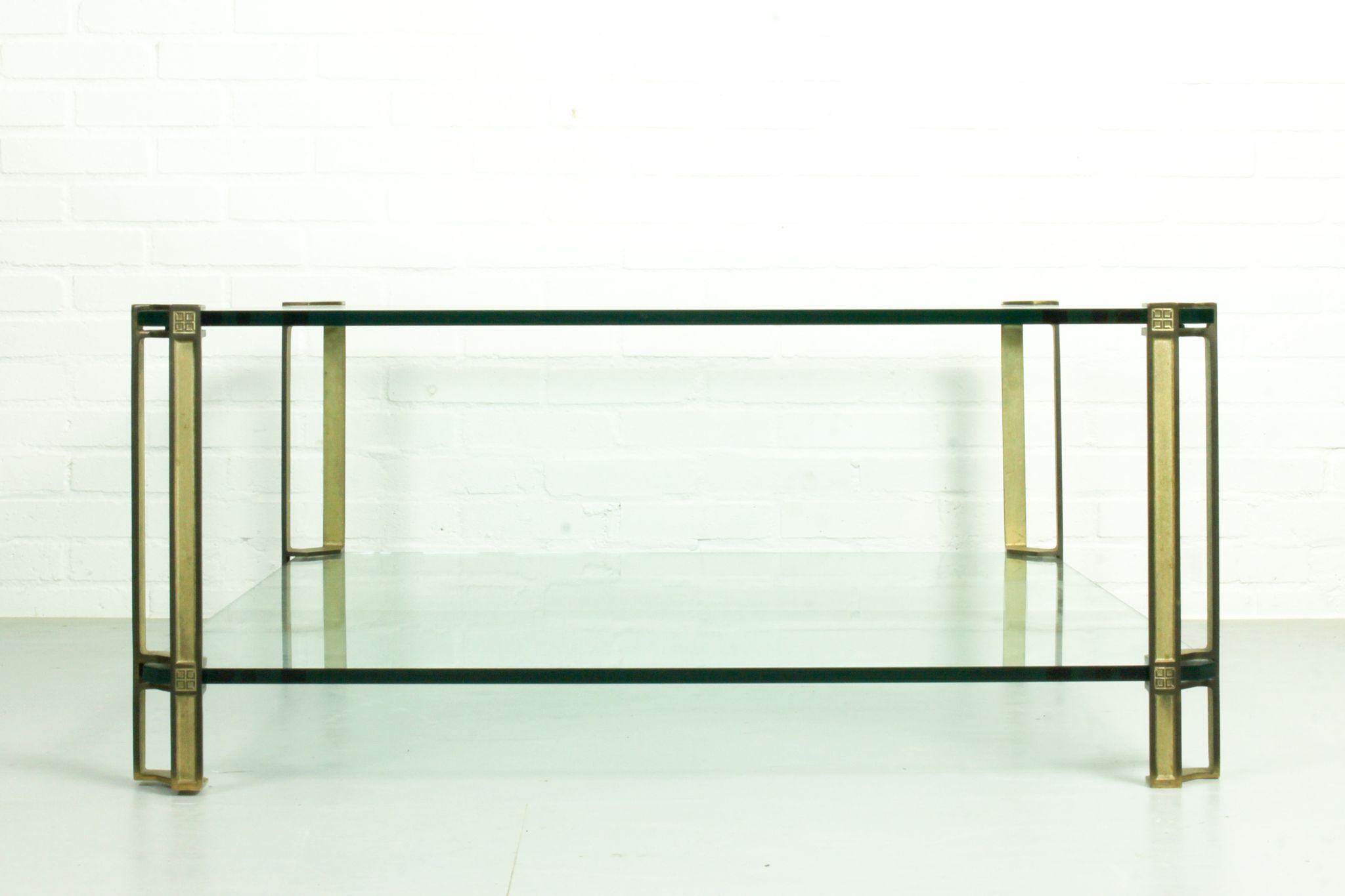 Pioneer serie model T24D coffee table by Peter Ghyczy, 1970