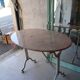 Antique garden table in cast iron and pink marble.