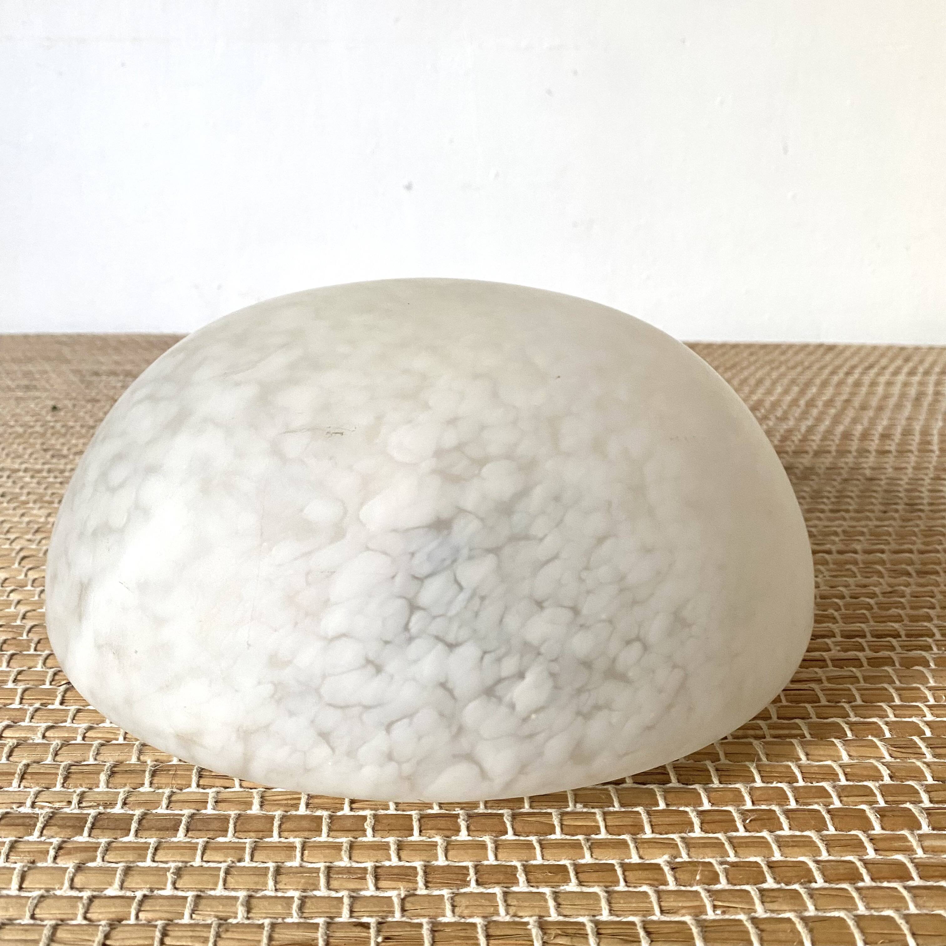 Round ceiling light in frosted clichy glass