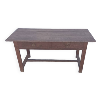 Farm table