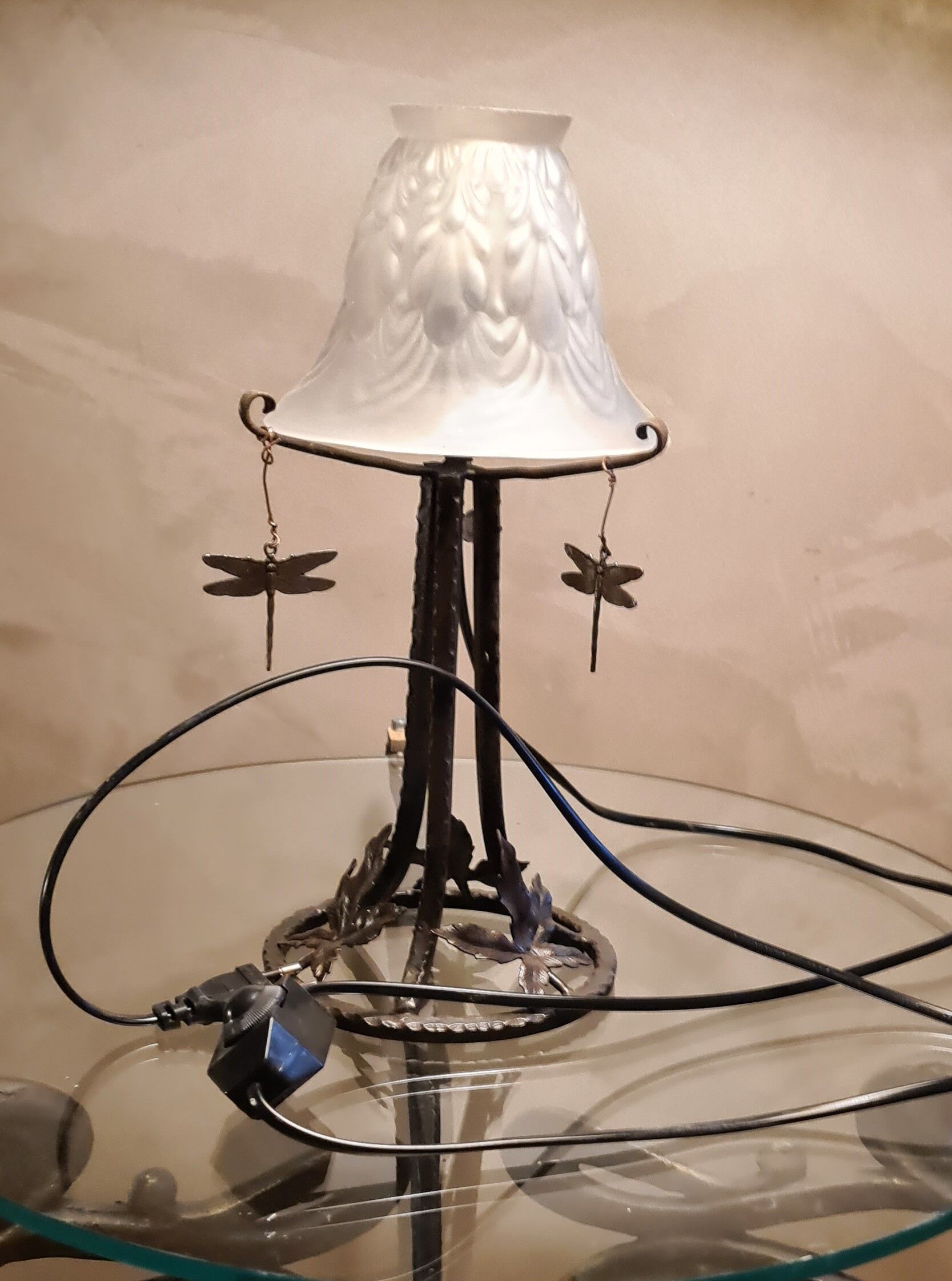 art nouveau wrought iron lamp and tulip molded opaque glass 28x15