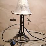 Lampe art nouveau fer forgé et tulipe verre opaque moulé  28x15