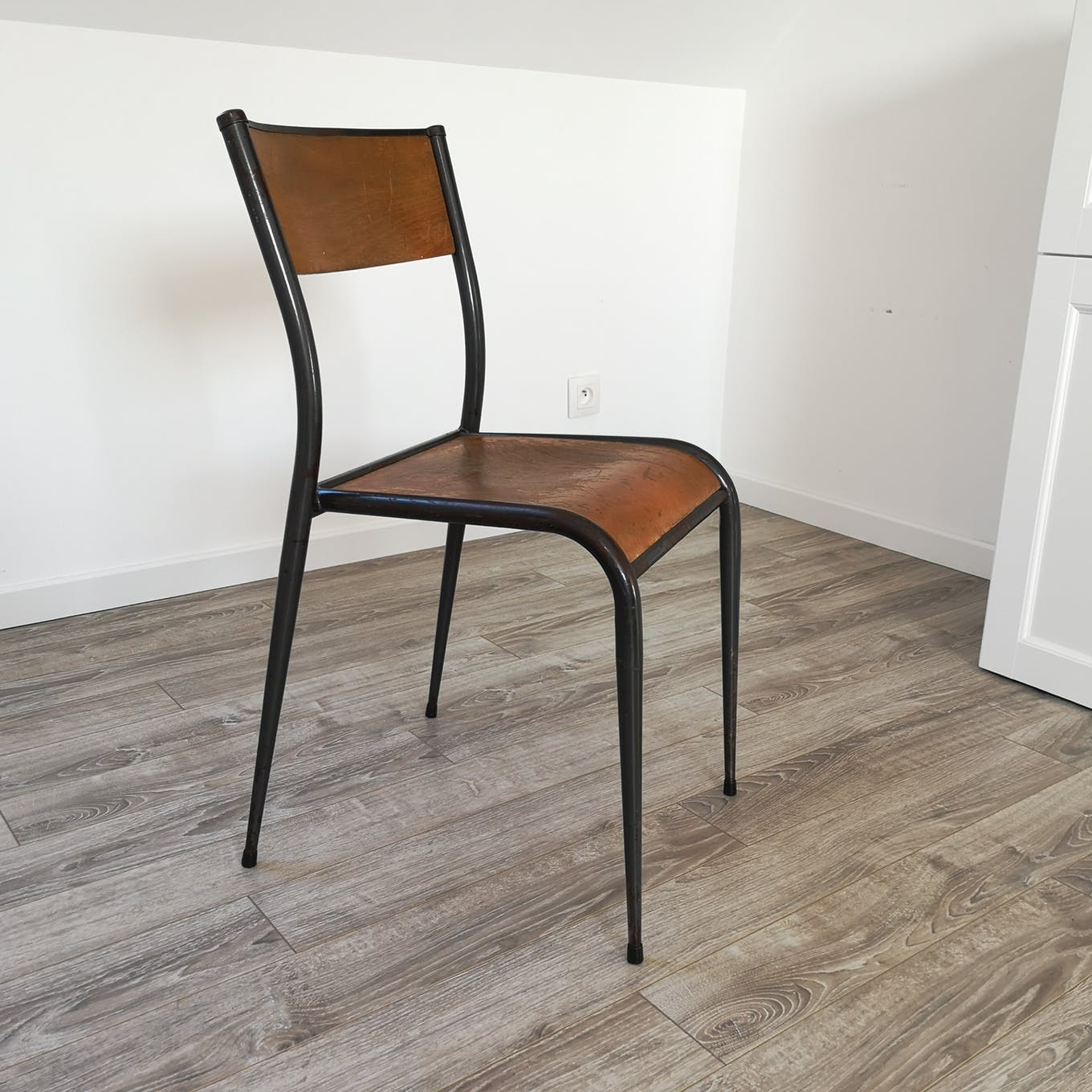 School mullca feet time chair