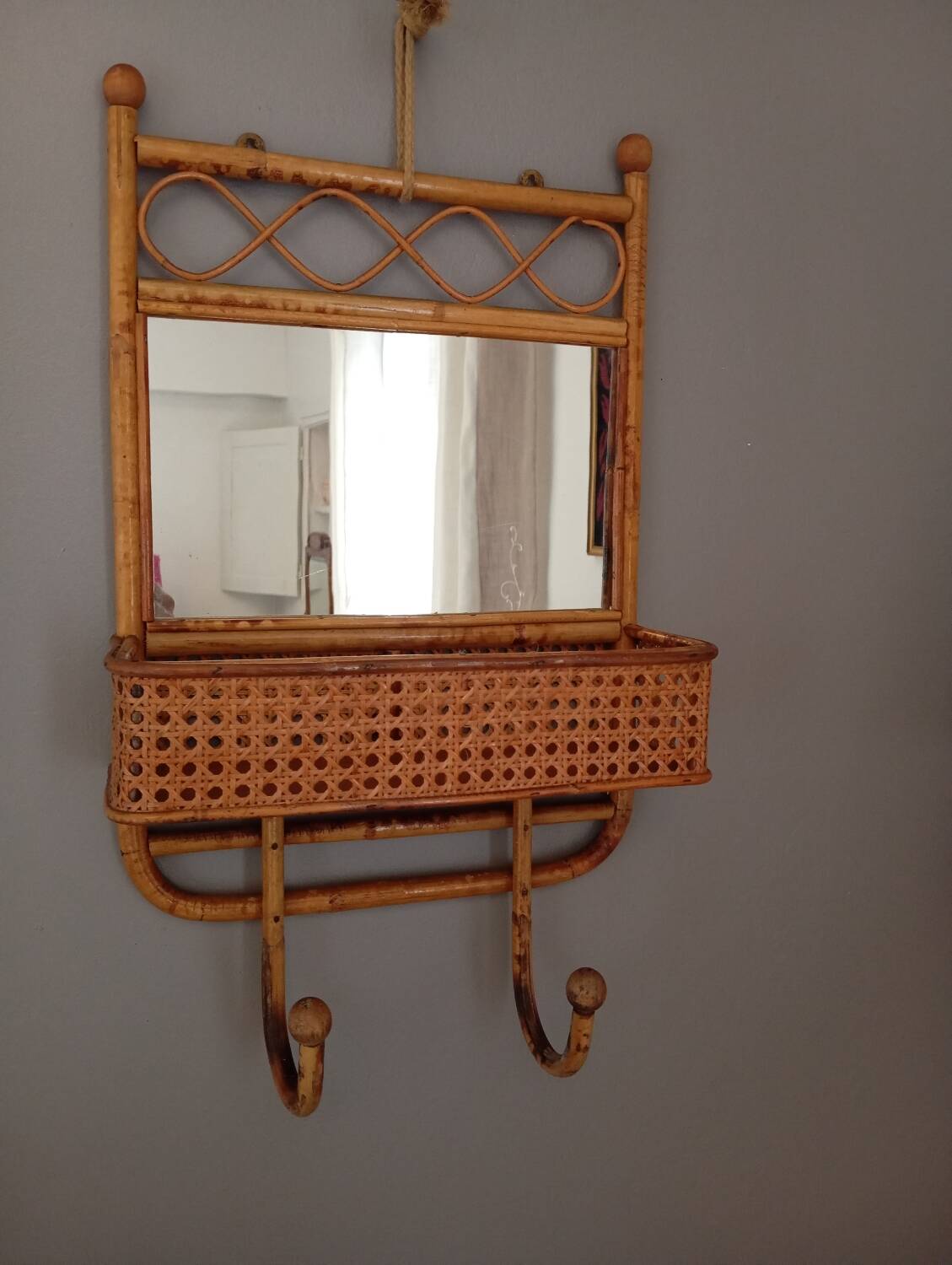 Wall shelf, rattan towel rack