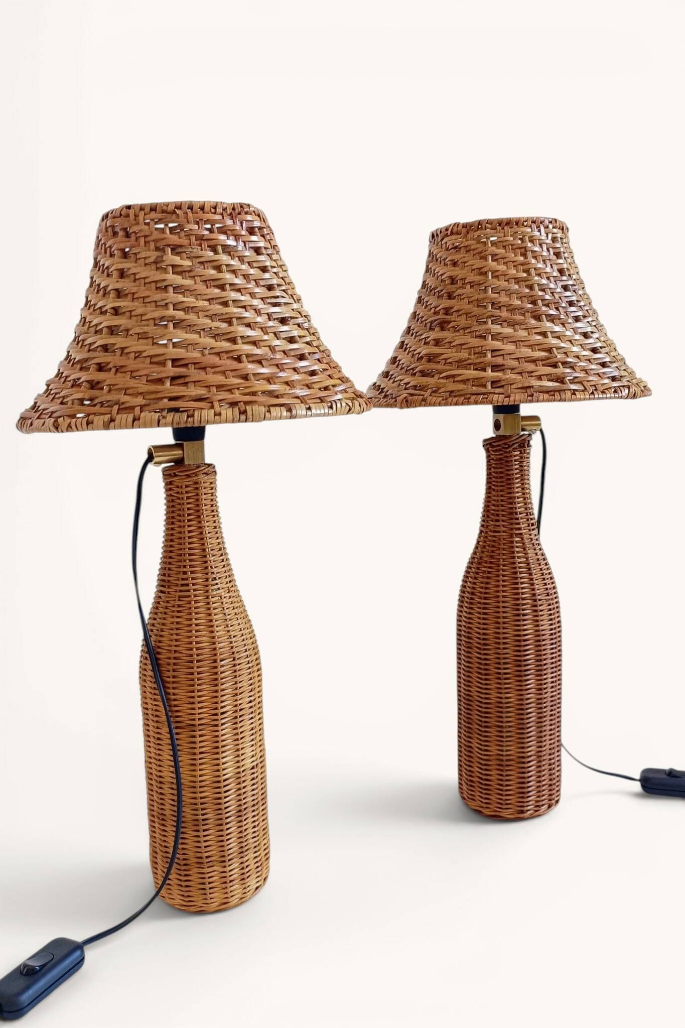 Pair of Table Lamps in Handwoven Wicker and Rattan, France, 1960s