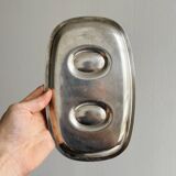 Fixed sauce boats on stainless steel tray