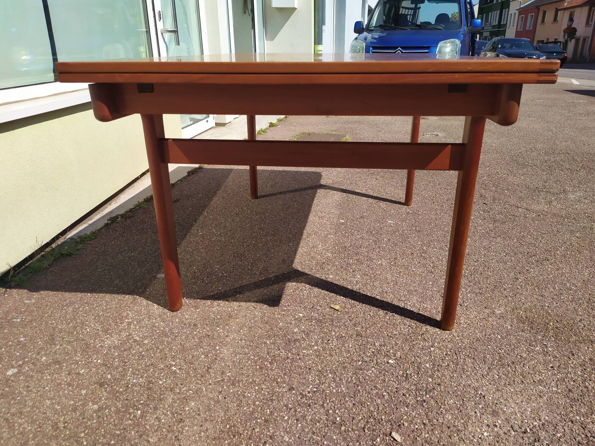 Scandinavian teak dining table with extension 6 to 10 people Henning Kjaernulf