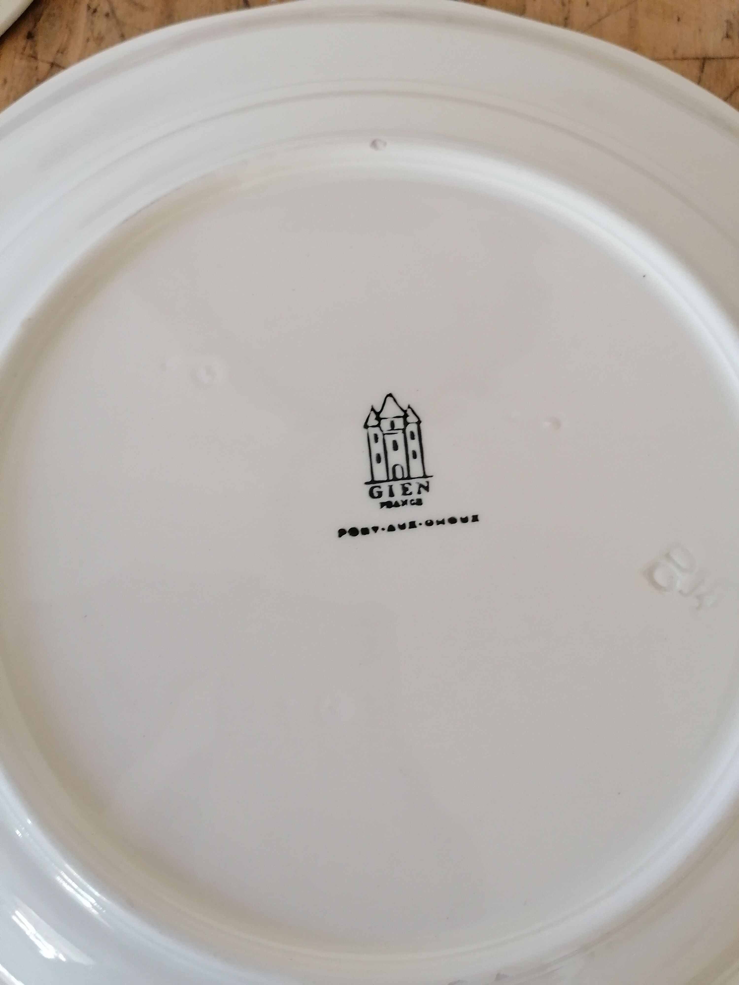Gien Cabbage Bridge Earthen Dish