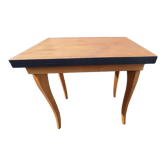 Expandable wooden table