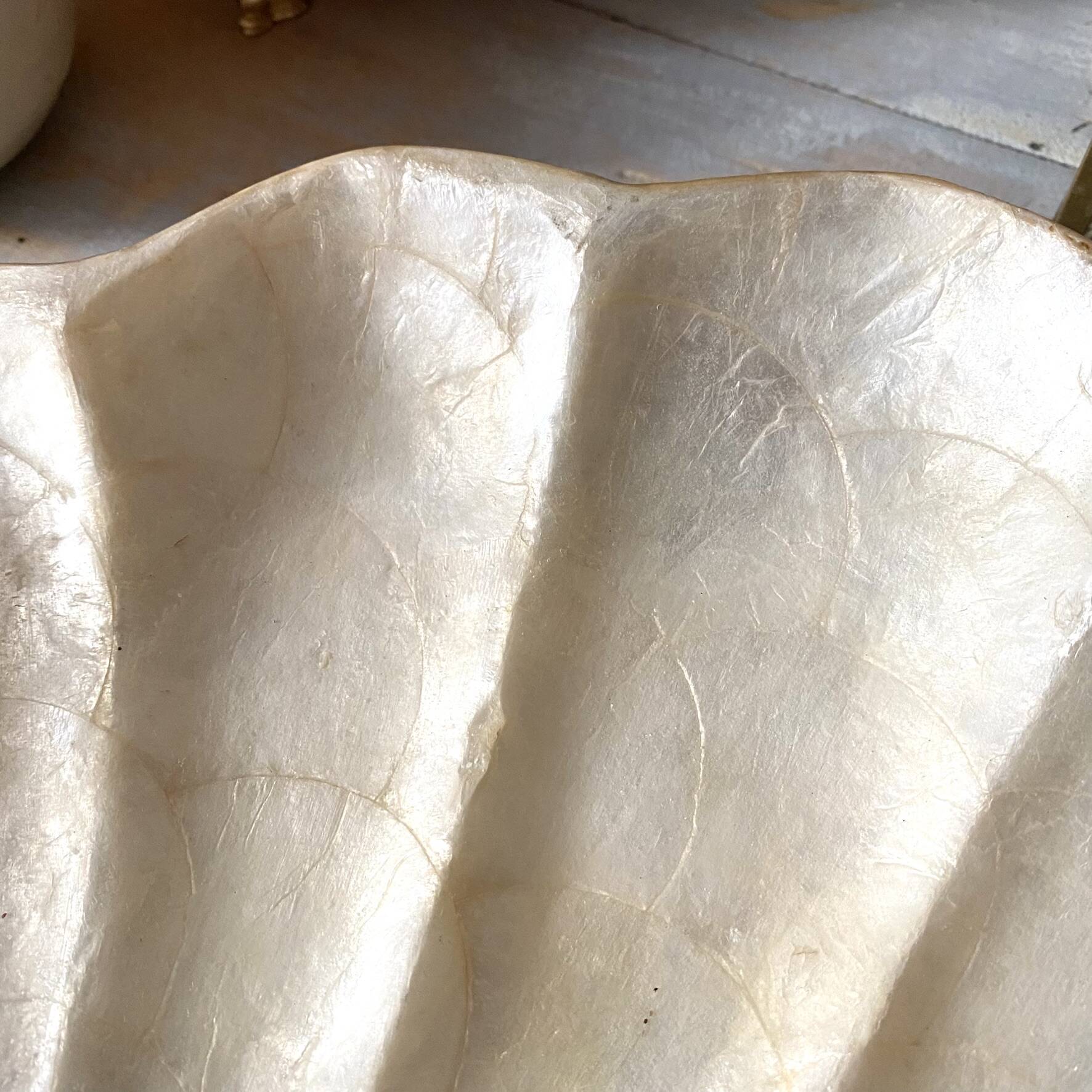 Vide poche vintage coquillage en nacre de Capiz