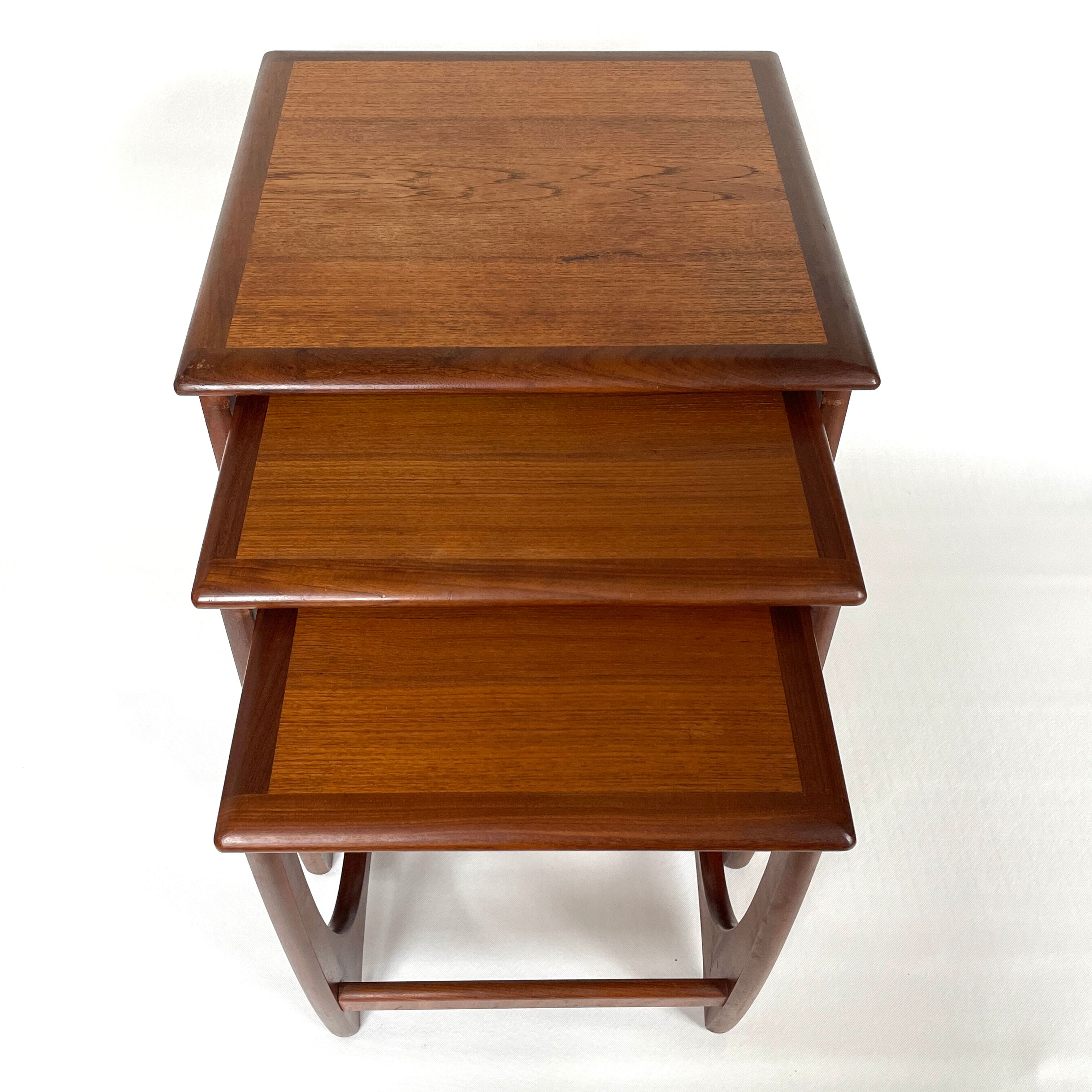 Tables gigognes par Wilkins pour G-Plan, 1960