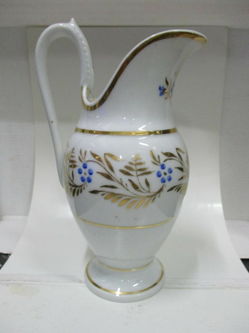 Paris porcelain needle swan collar handle