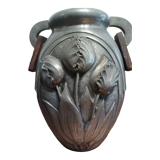 Vase Art Deco en étain d'art repoussé Signé René Sitoleux