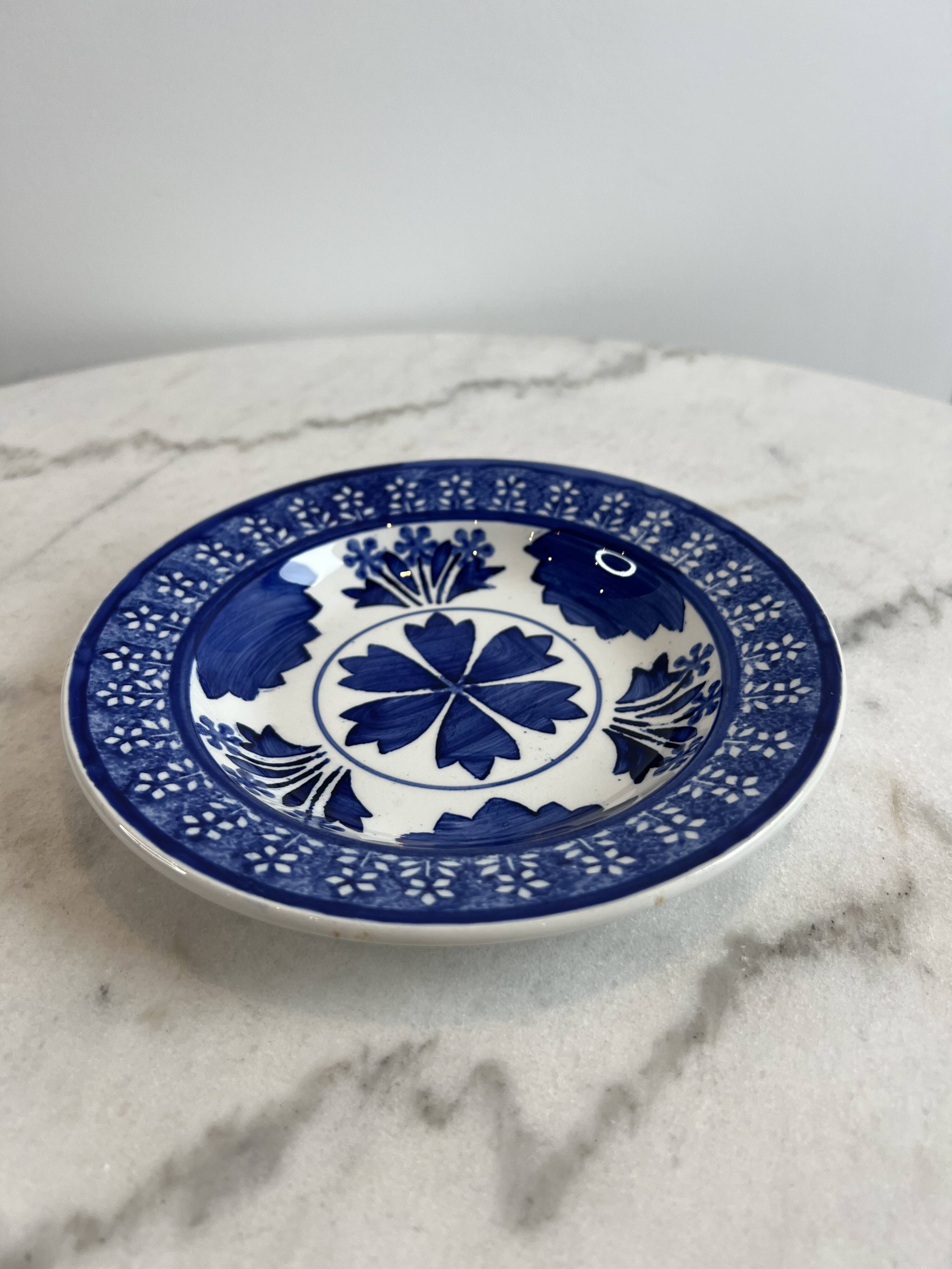Small plate iron earth Choisy le Roi