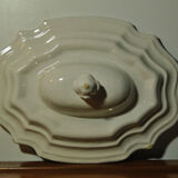 Vegetable soup tureen lid Moustiers 18th century South France