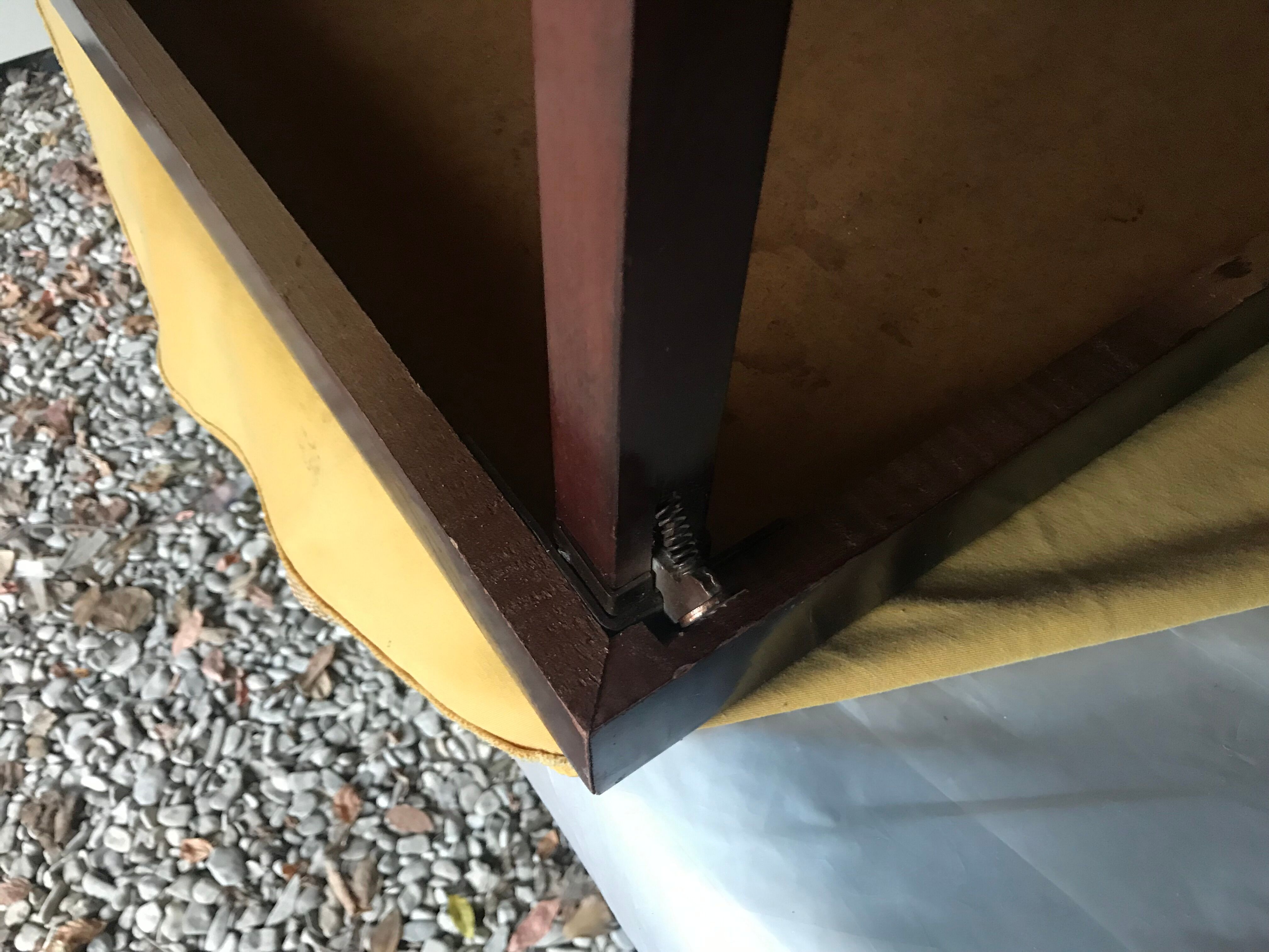 Folding bridge table