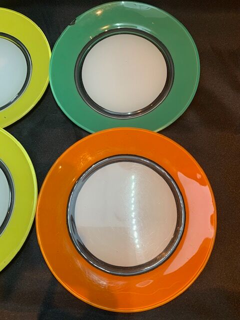 6 dessert plates of "Duralex" vinatge colour