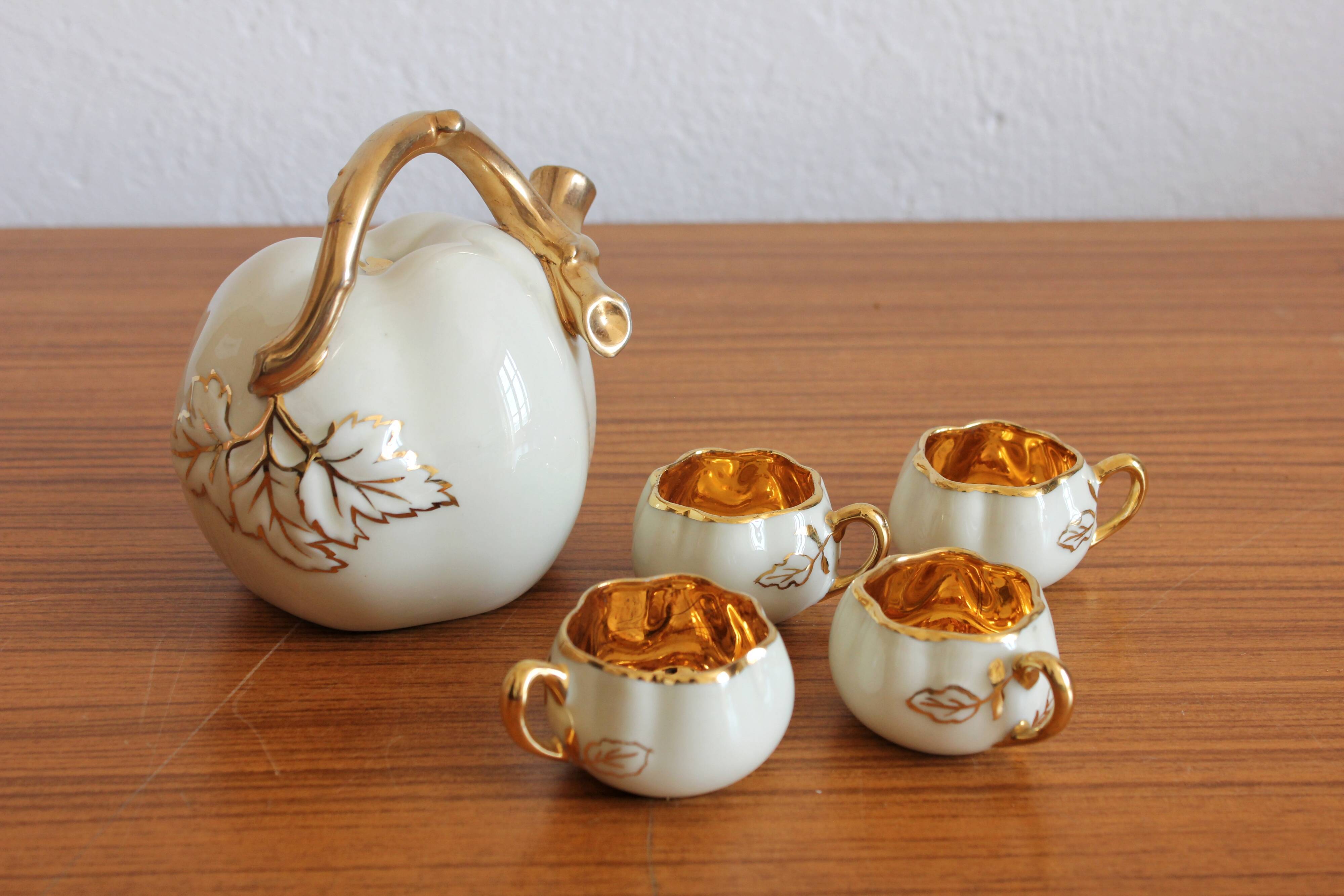 Service à digestif et tasses en porcelaine de Limoges Lucien Michelaud vintage